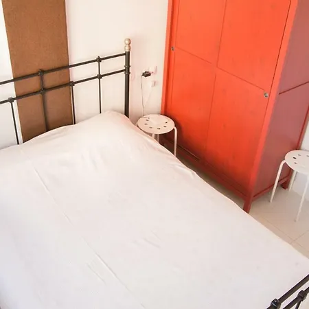 2 Bedroom In *