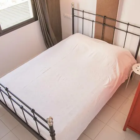 2 Bedroom In Apartment
