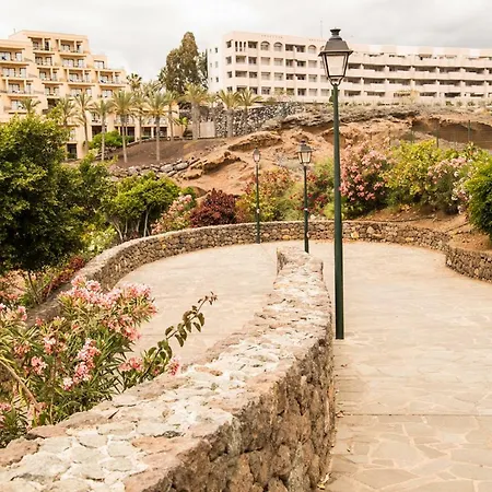 Apartment 2 Bedroom In Playa Paraiso (Tenerife)